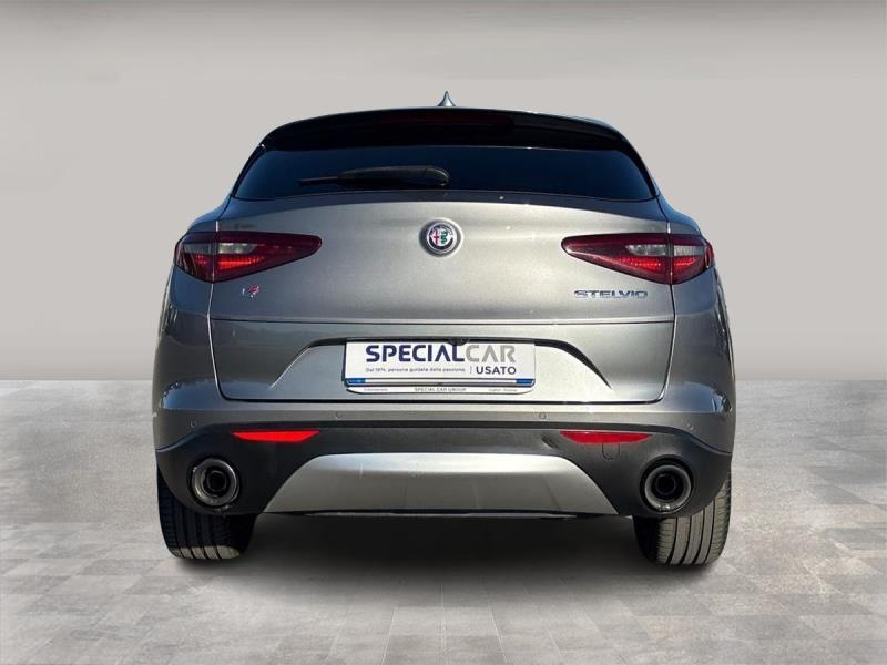 Alfa Romeo Stelvio 2.0 Turbo First Edition Q4 Auto