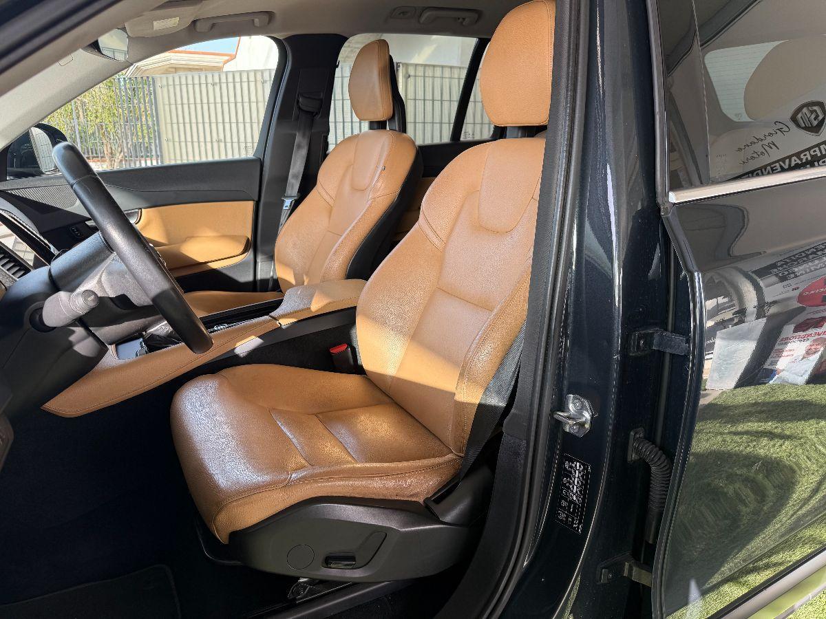 VOLVO - XC90