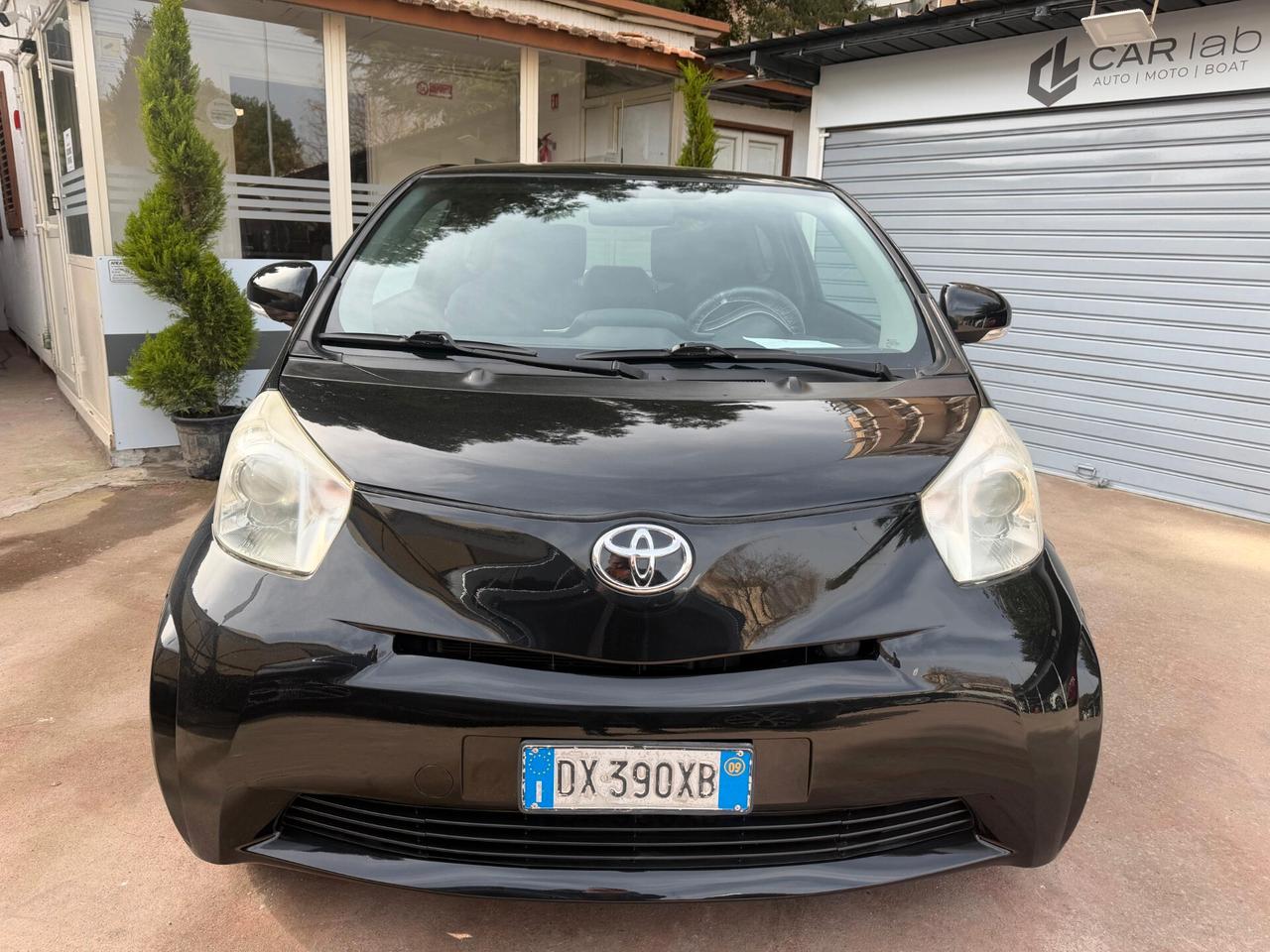 Toyota iQ 1.0