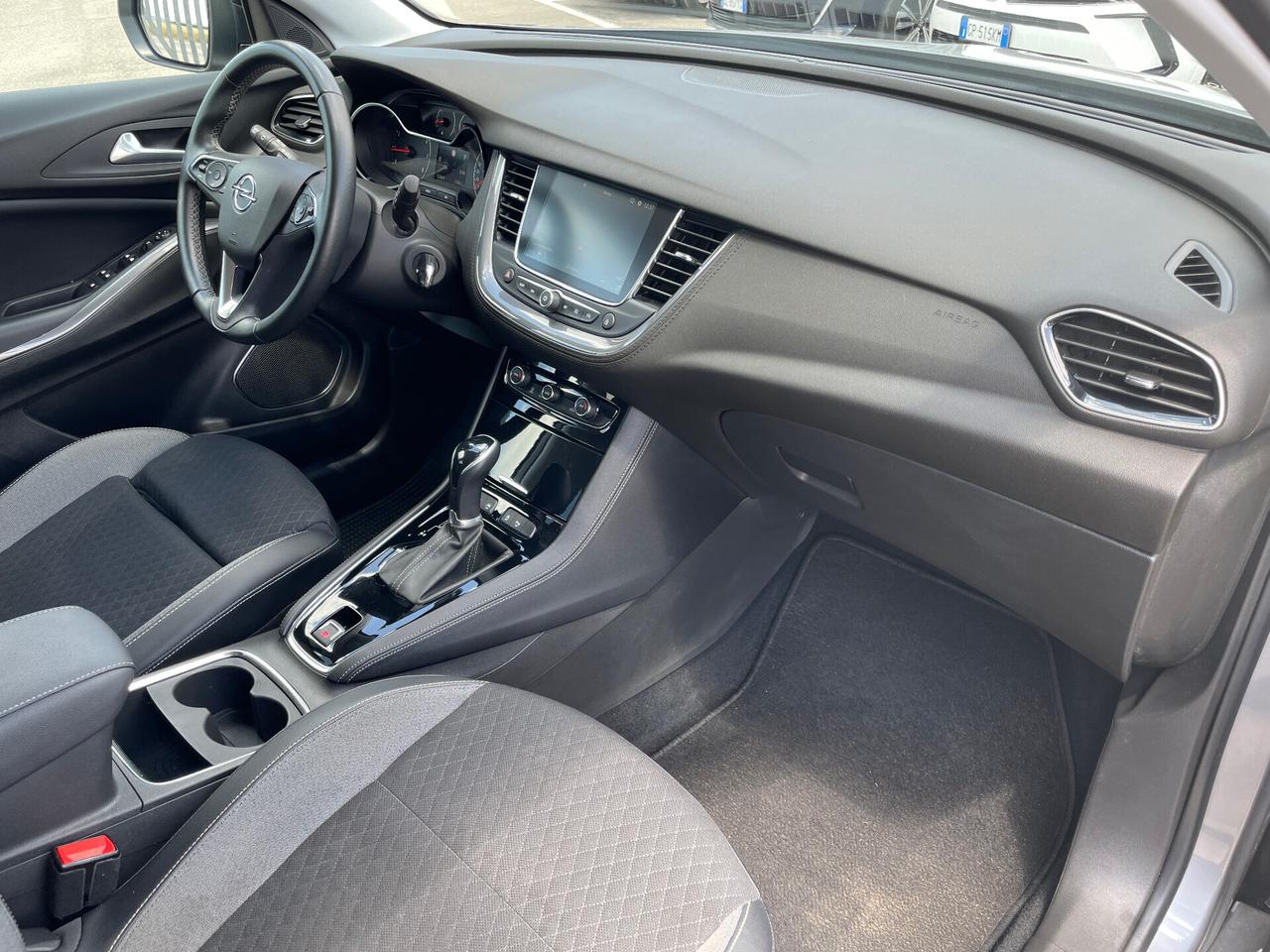 Opel Grandland X 1.5 diesel Ecotec 130CV aut. Elegance