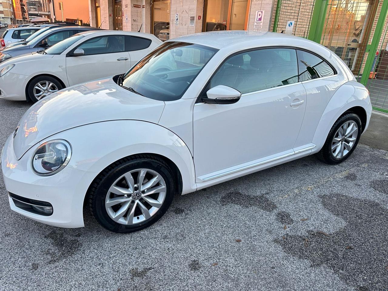 Volkswagen Maggiolino 1.6 TDI Design