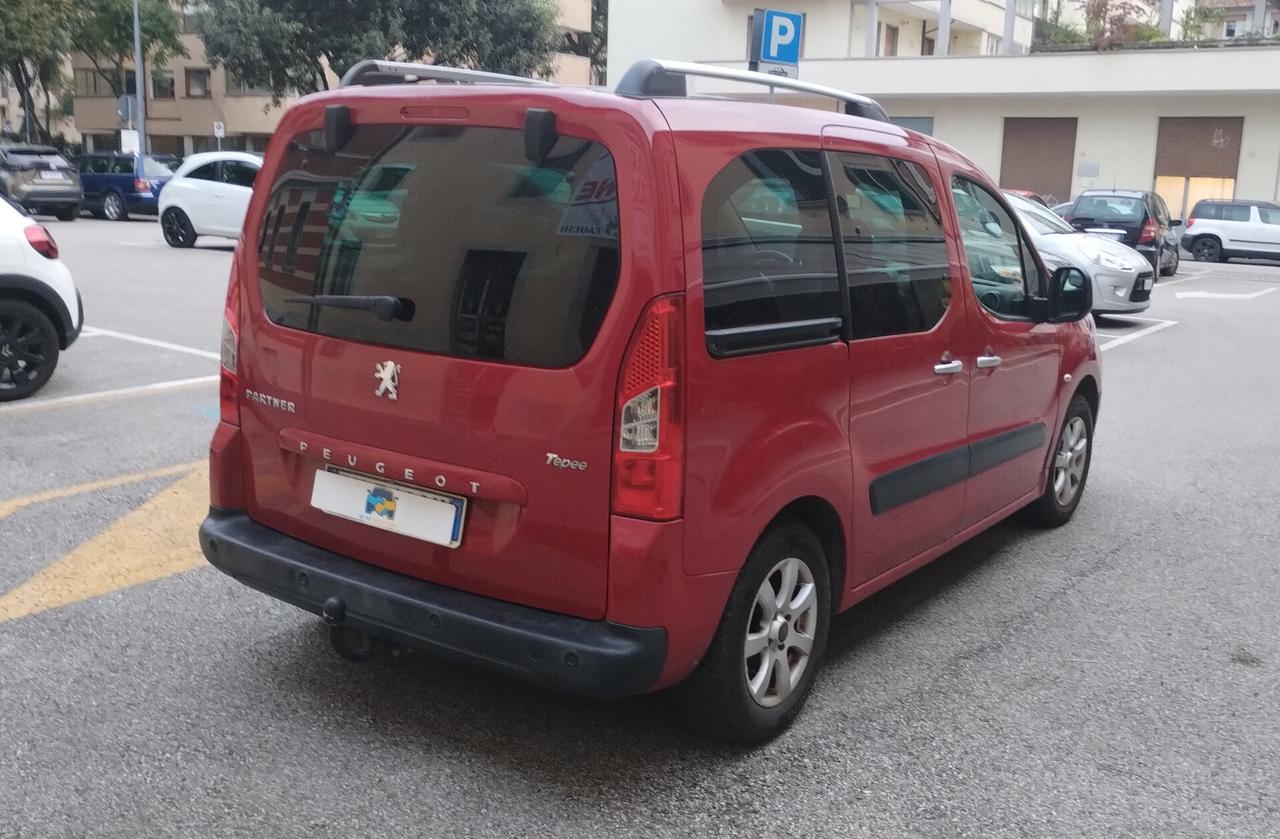 Peugeot Partner Tepee 1.6 HDi 110CV Outdoor