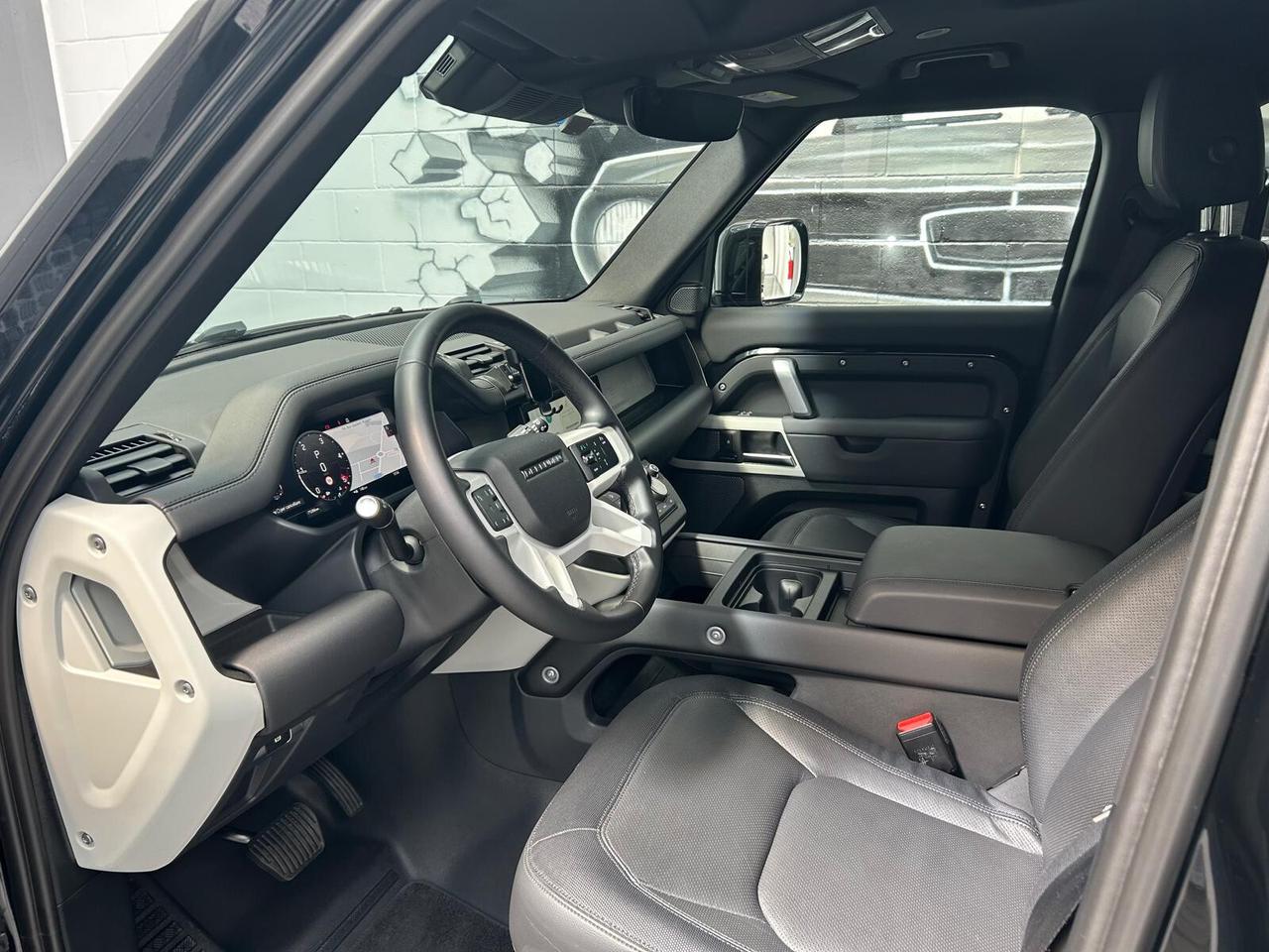 Land Rover Defender 110 3.0D I6 200 CV AWD Auto X-Dynamic SE
