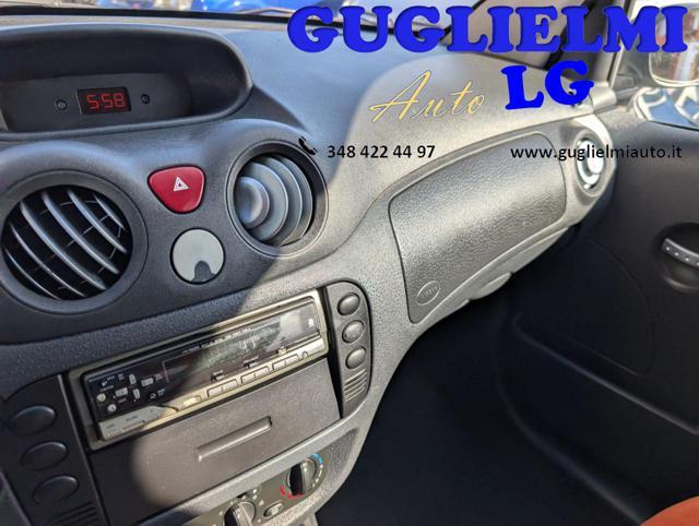 CITROEN C2 1.1 Elegance