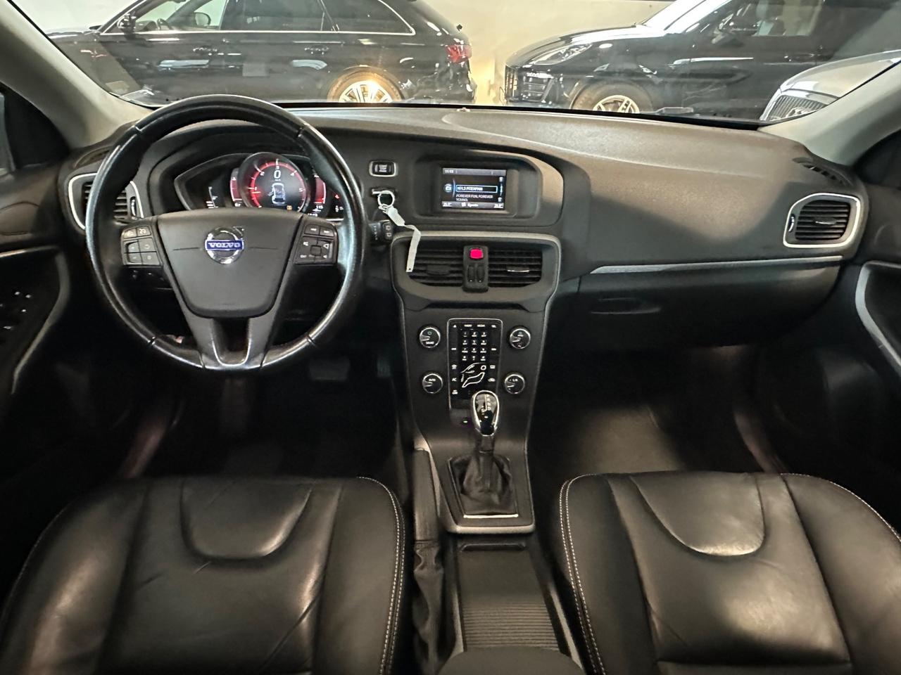 Volvo V40 Cross Country D2 1.6 Powershift Momentum N1