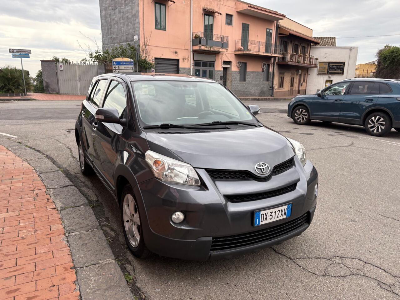 Toyota Urban Cruiser 1.4 D-4D 4X4