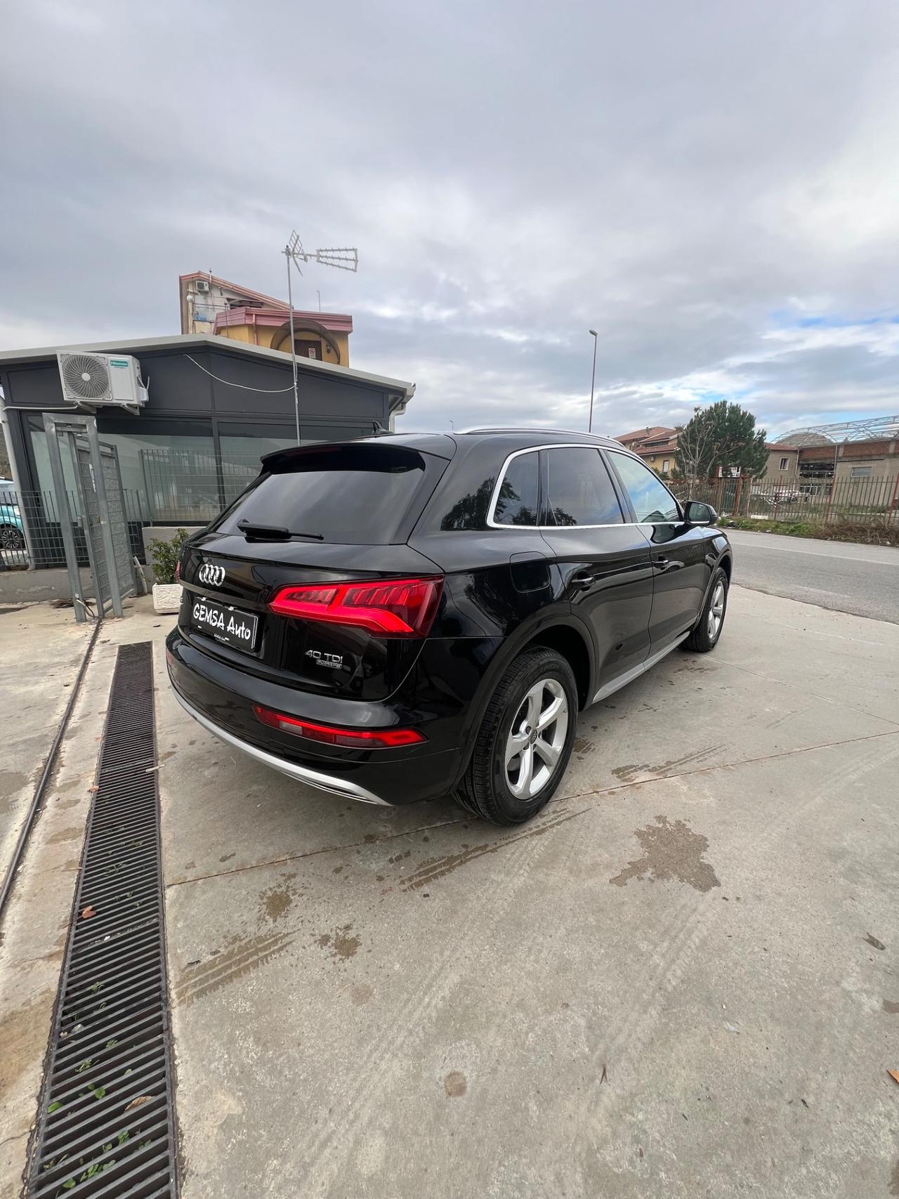 Audi Q5 2.0 TDI quattro S tronic Business Sport