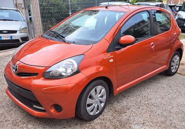 Toyota Aygo 1.0 12V VVT-i 5 porte Orange Connect
