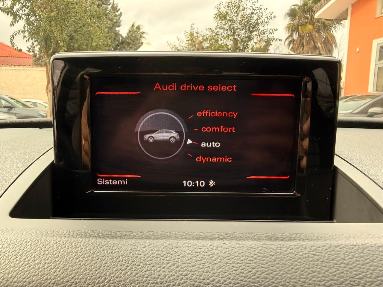 Audi Q3 2.0 TDI 120CV Sport Advanced - 2015