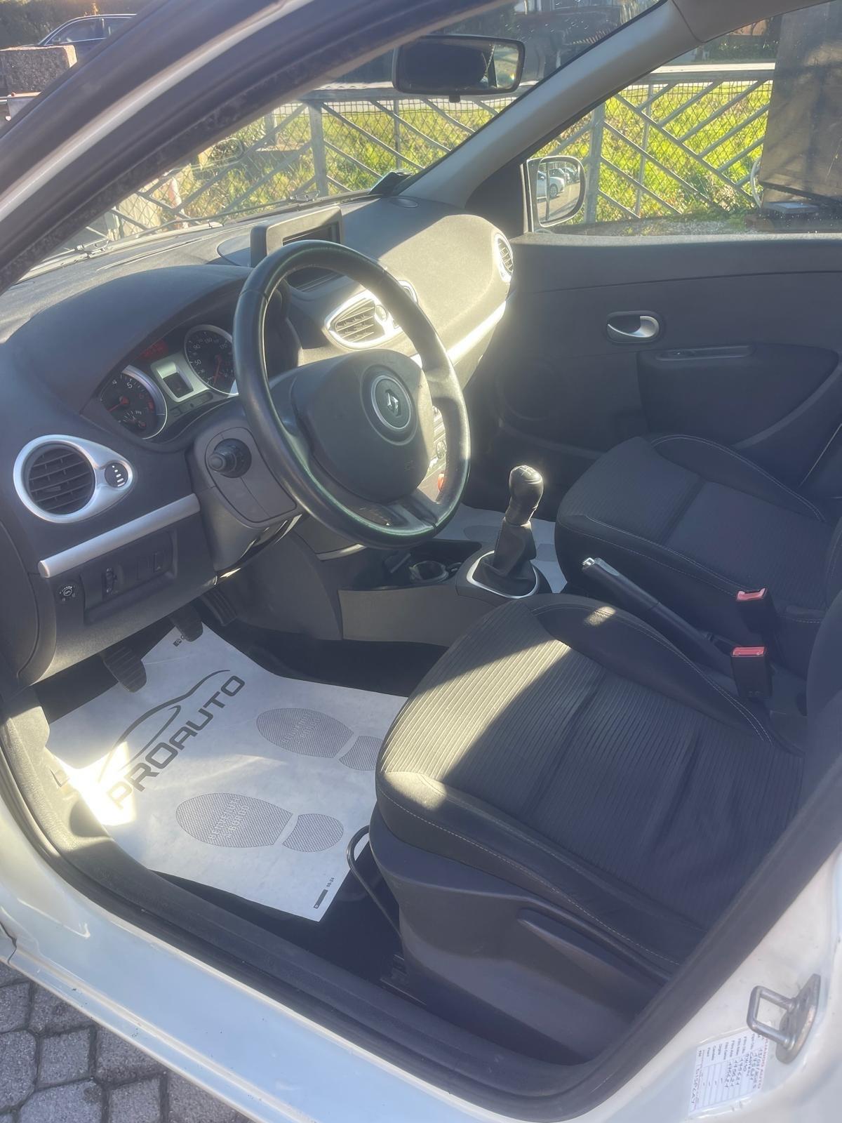 Renault Clio 1.2 16V 5 porte GPL Dynamique