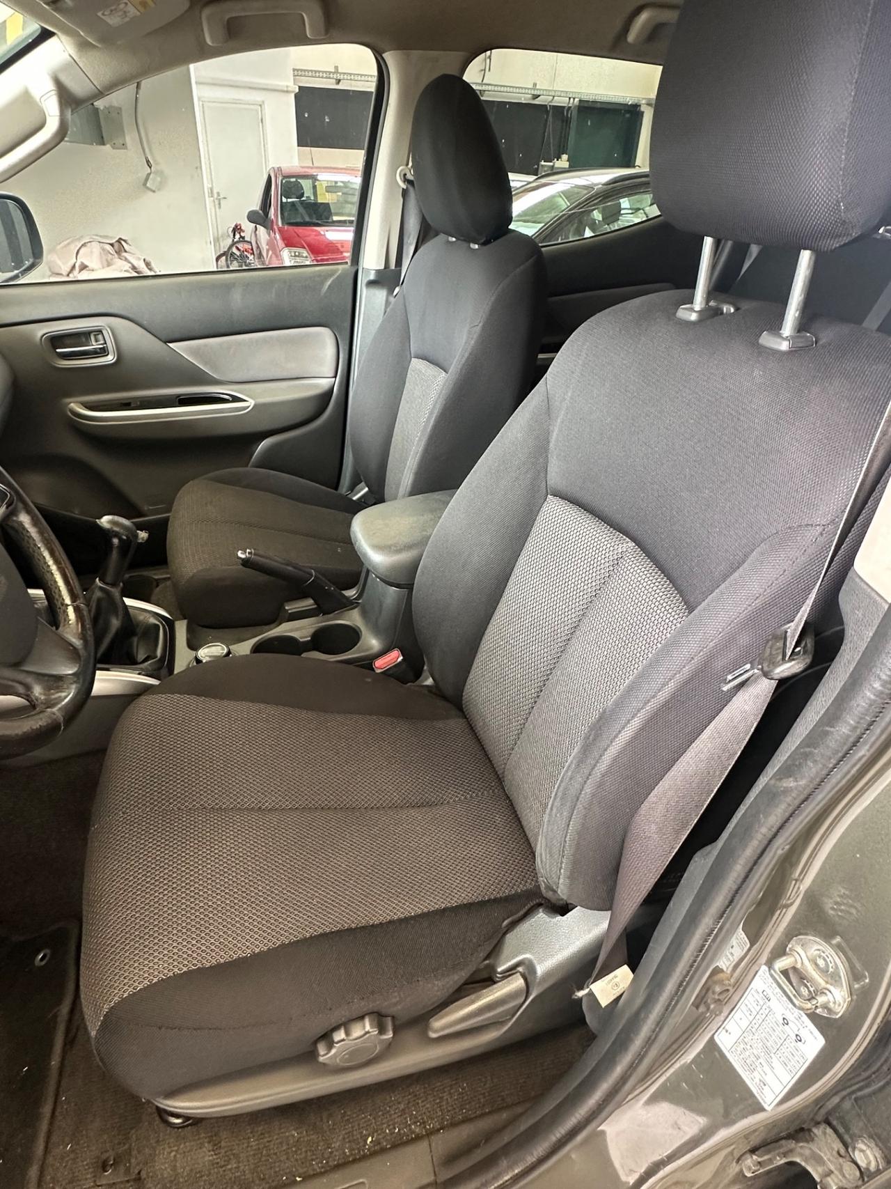 Mitsubishi L200 2.4 DI-D/154CV Club Cab Inform