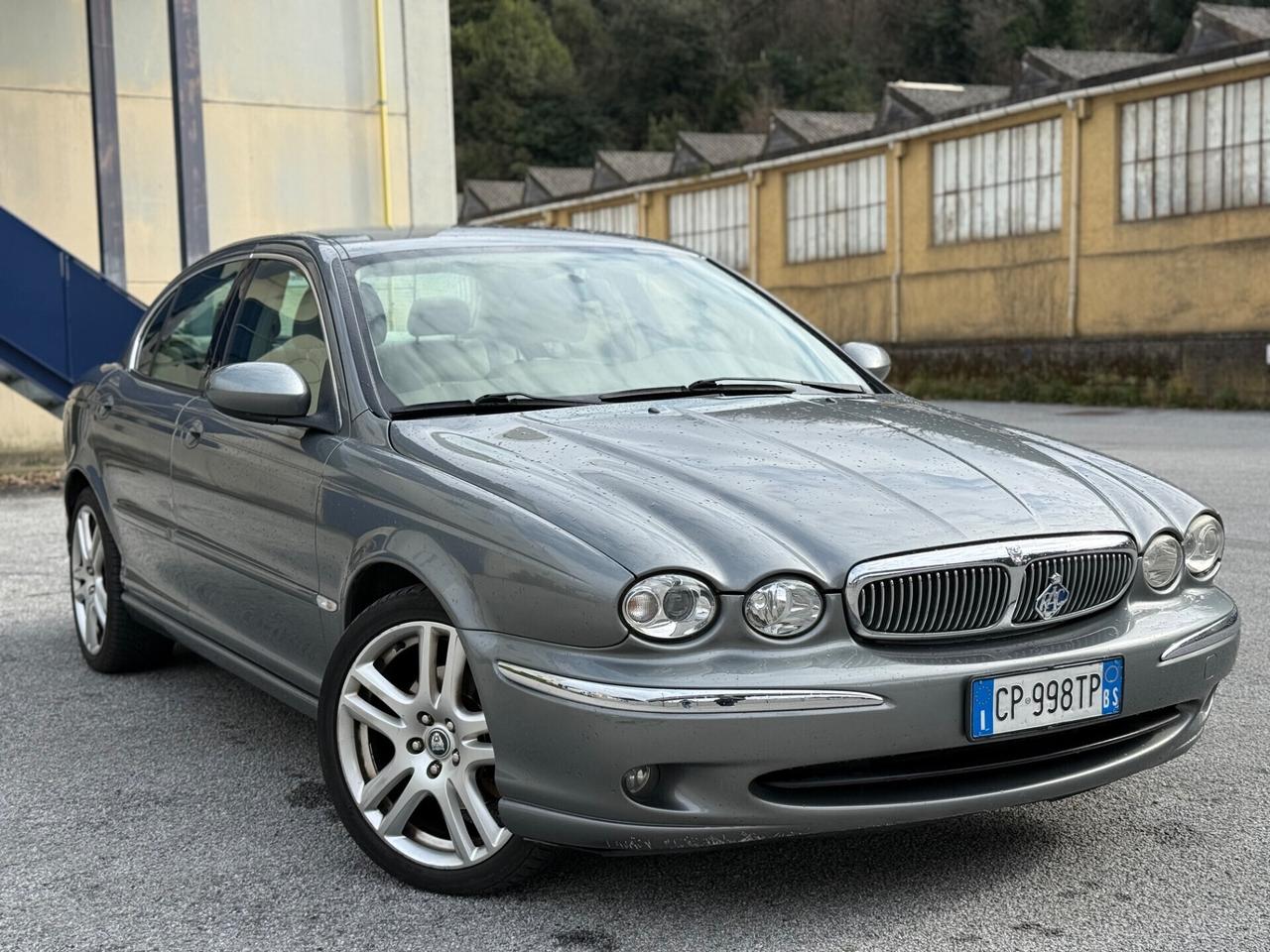 Jaguar X-Type 2 litri V6 24V BENZINA Executive