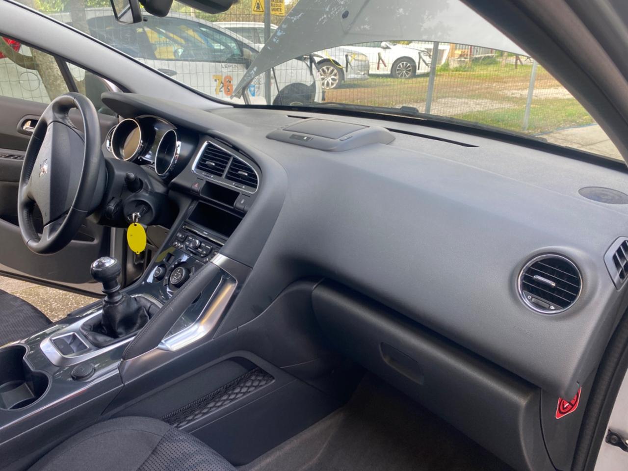 Peugeot 3008 1.6 HDi Gancio traino