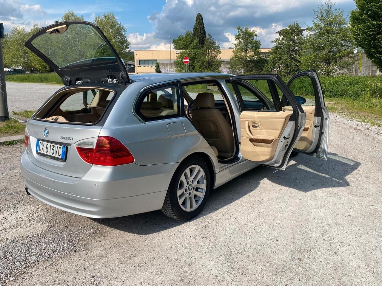 Bmw 325 325i cat Touring Attiva