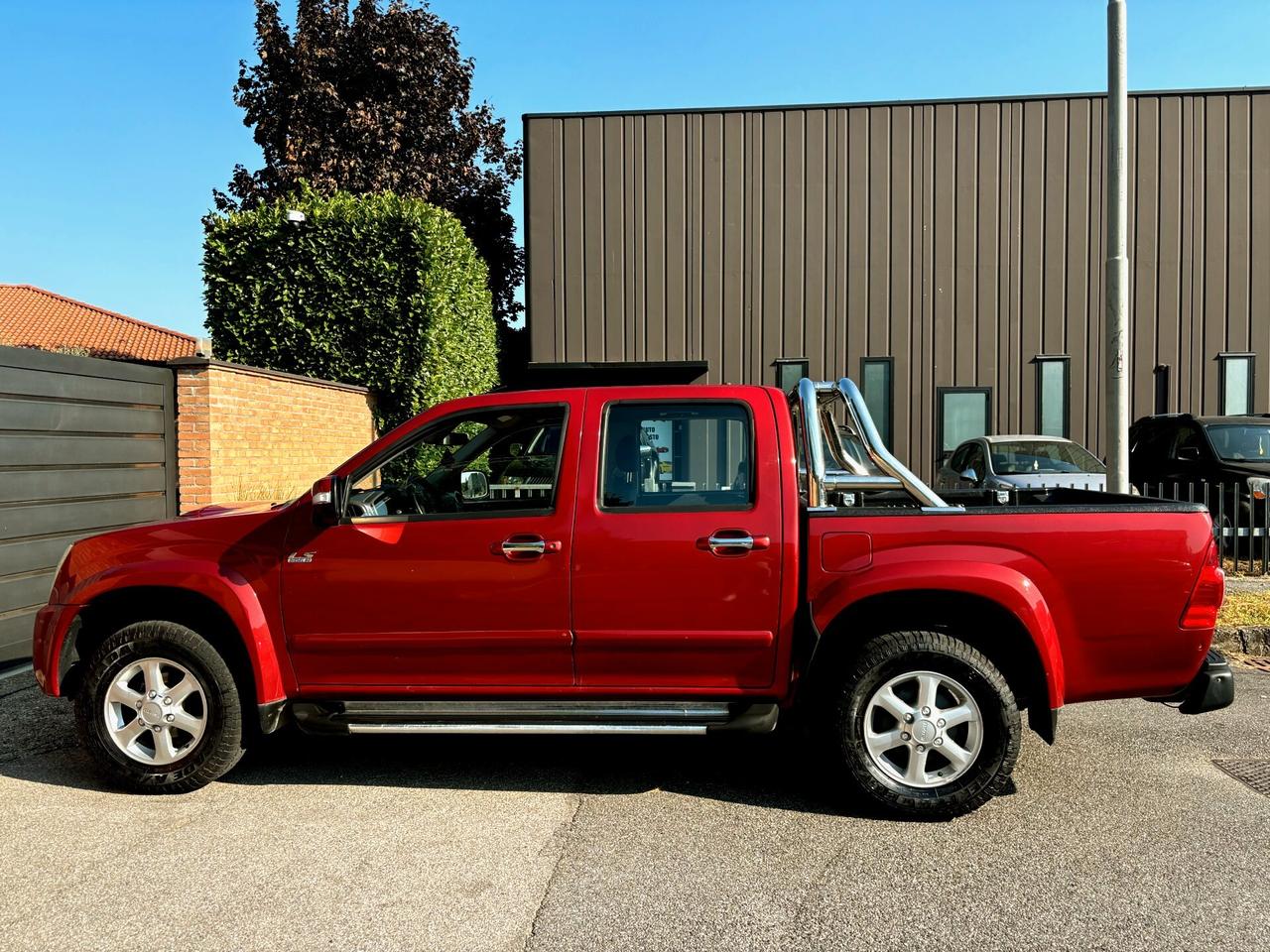 ISUZU D-MAX 3.0D 4x4 aut-D/Cabina-Gancio-2010