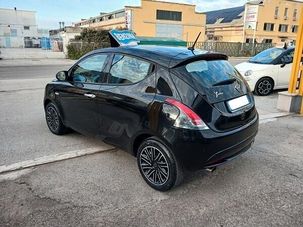 LANCIA YPSILON 1.0 FireFly S&S 69 CV HYBRID GOLD