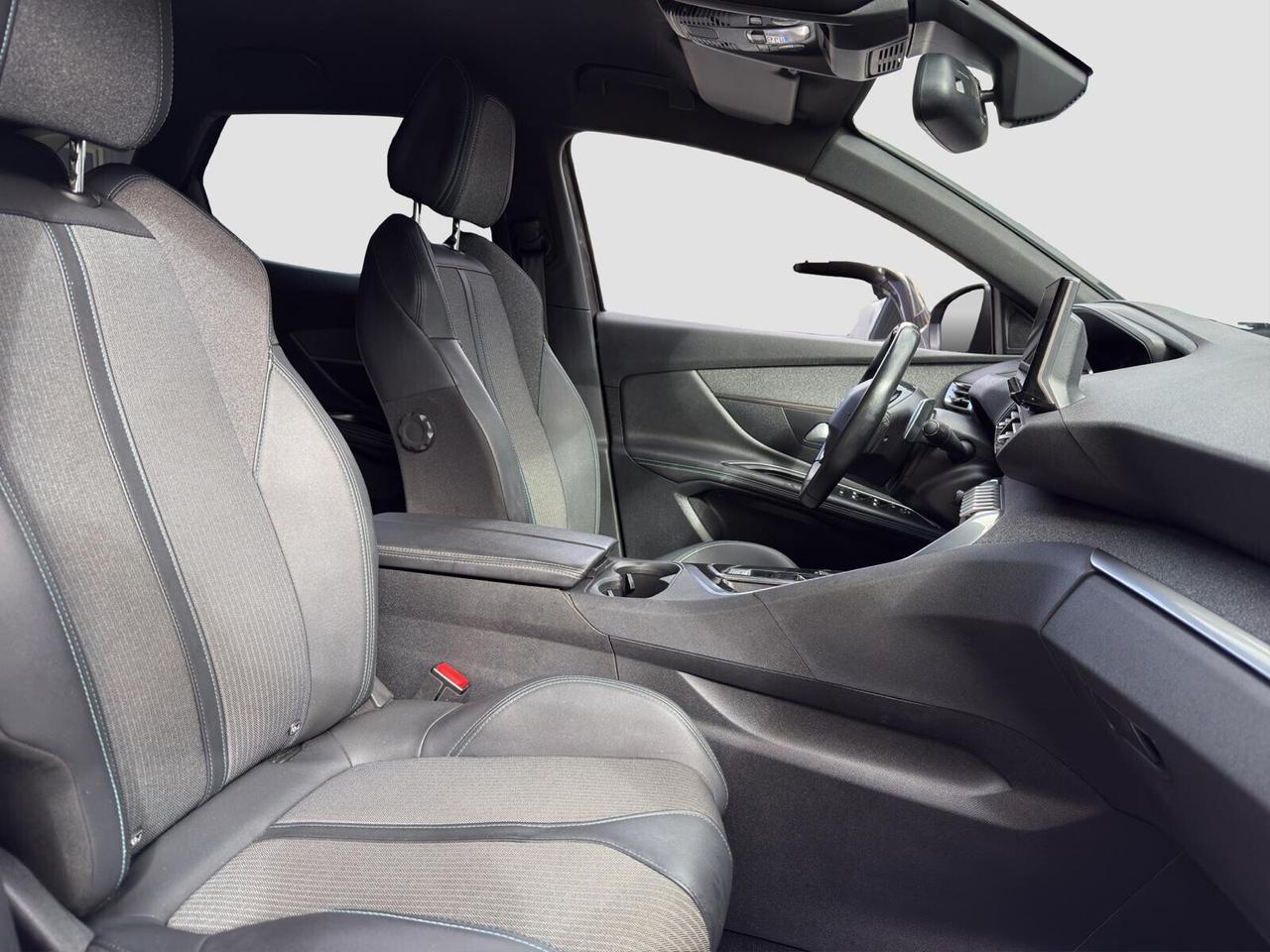 Peugeot 3008 1.5 bluehdi 130cv Allure Pack 2024