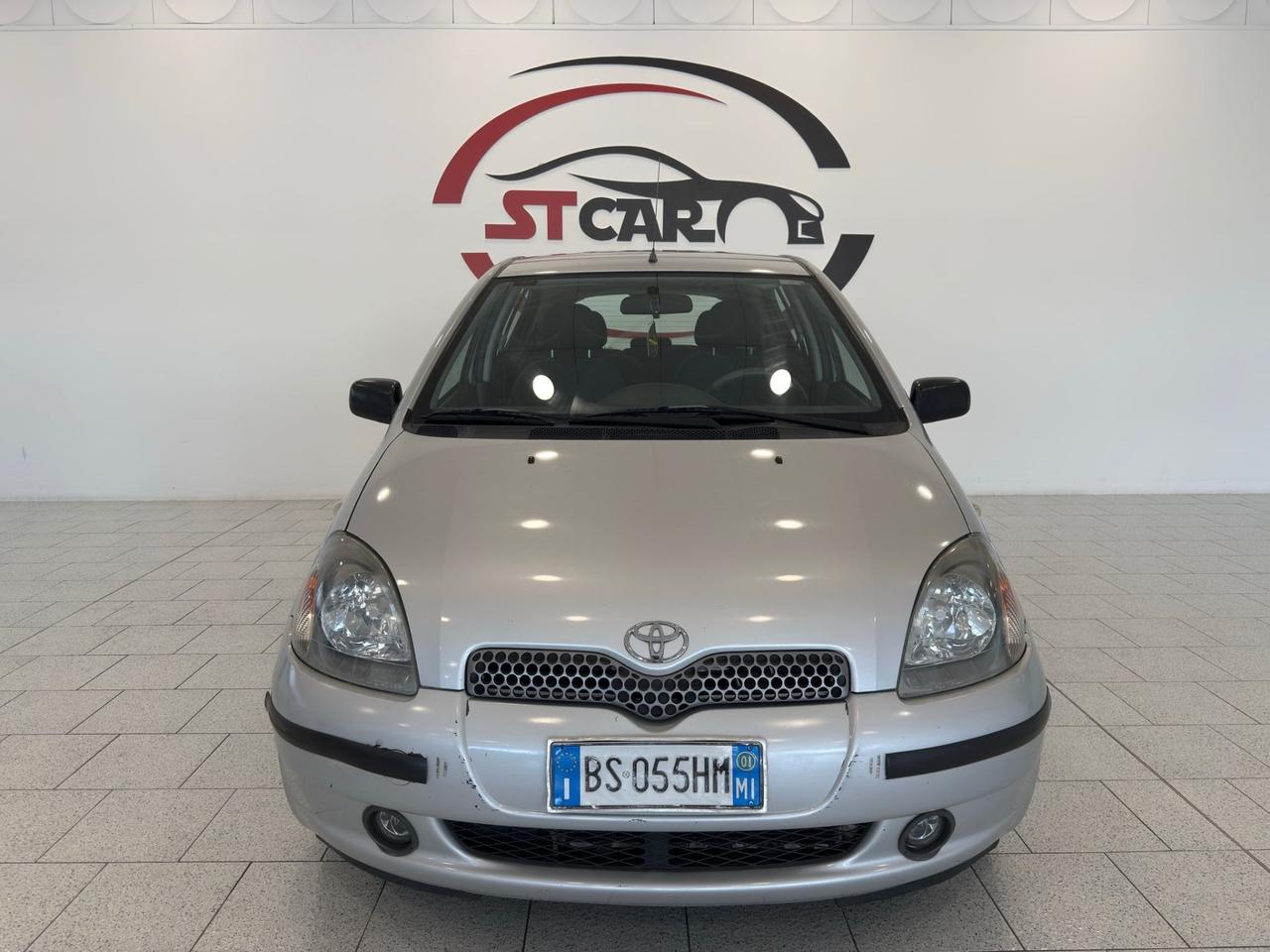 Toyota Yaris 1.3i 16V cat 5 porte Luna