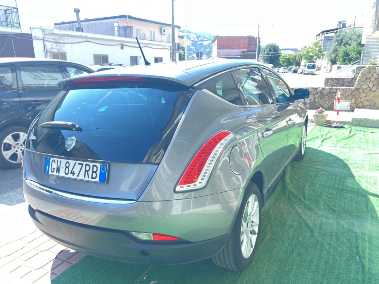Lancia Delta 1.6 MJT DPF Platino