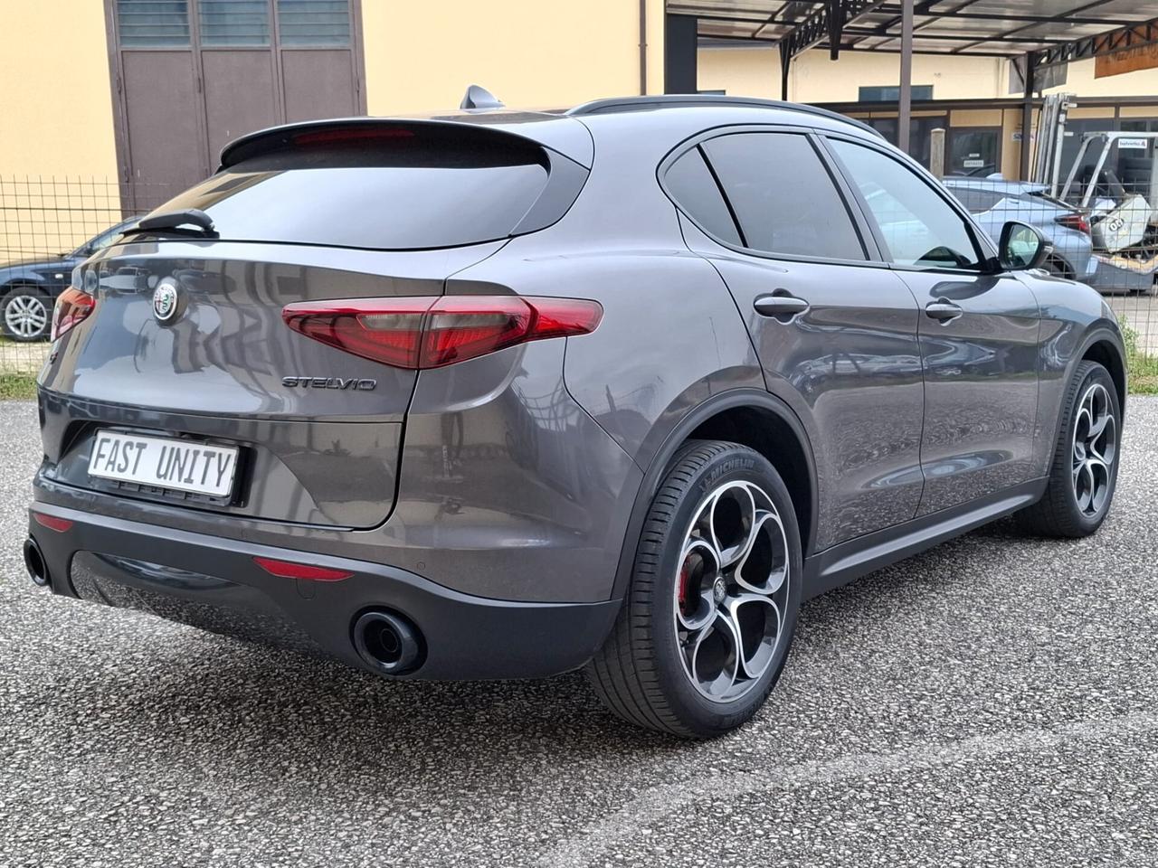 Alfa Romeo Stelvio 2.2 t B-Tech Q4 Sport 210cv IVA ESP