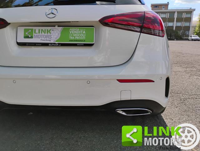 MERCEDES-BENZ A 200 Premium AMG 4MATIC