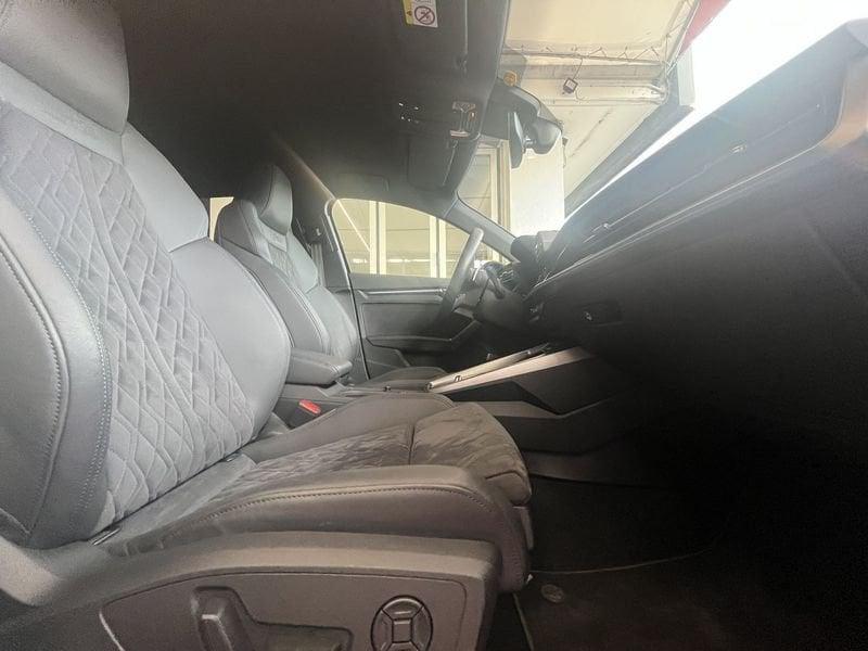 Audi A3 RS 3 Sportback TFSI quattro S tronic