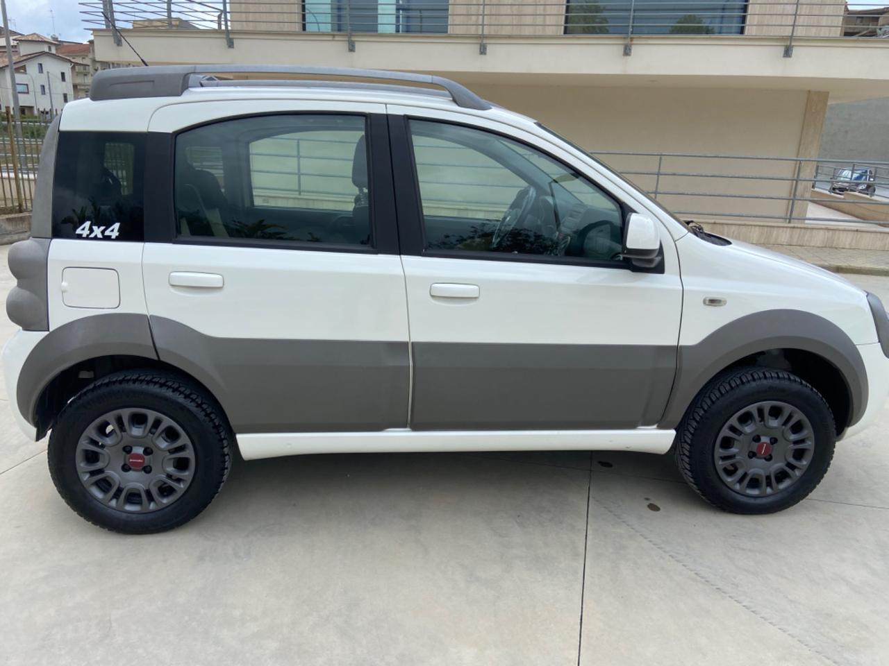 Fiat Panda 4x4 cross 1.3 MTJ 75cv 2012