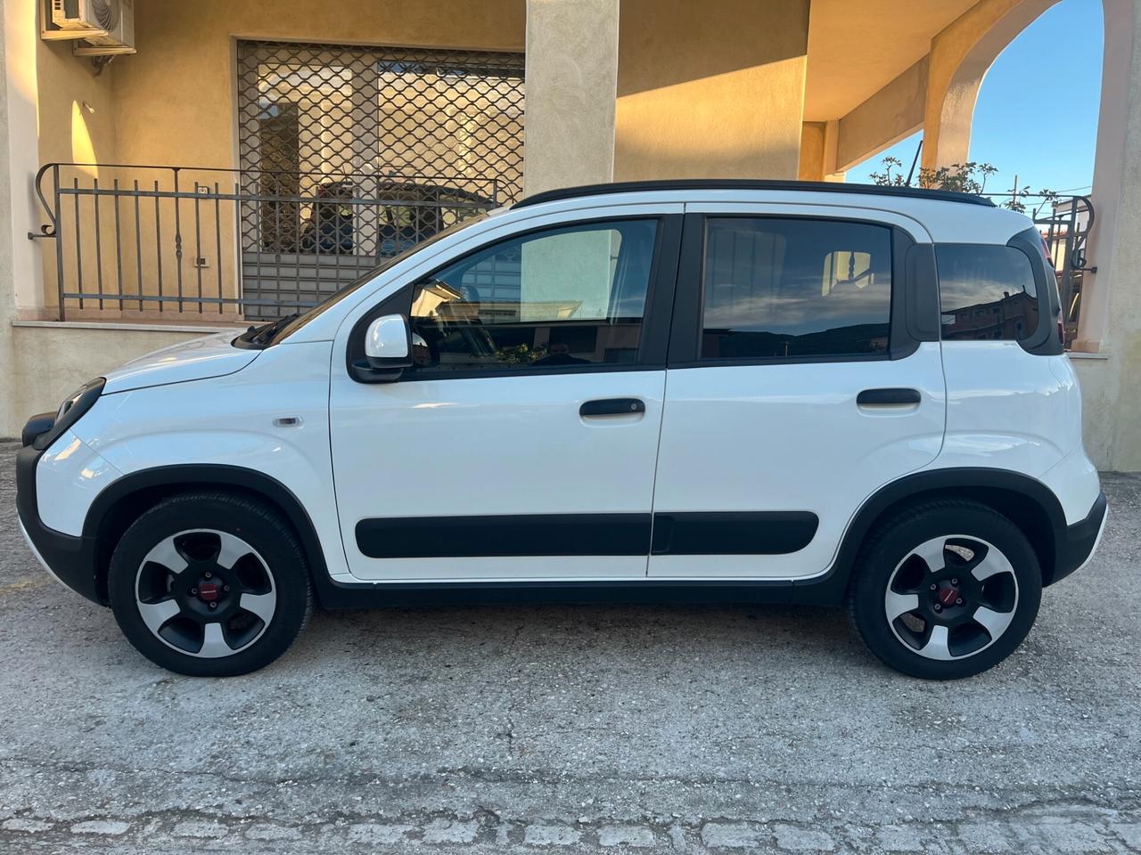 Fiat Panda Cross 1.0 Hybrid 70cv*Carplay*5 posti*