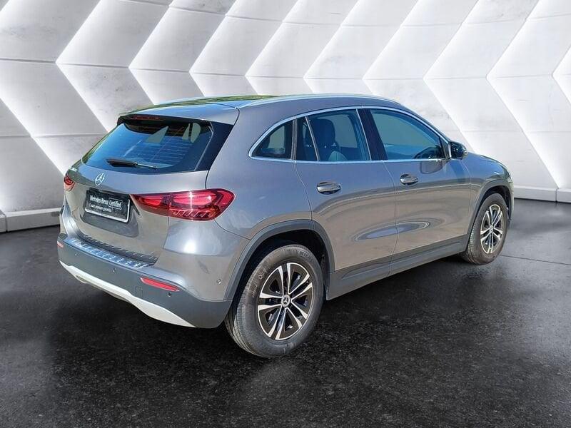 Mercedes-Benz GLA 180 d Advanced auto