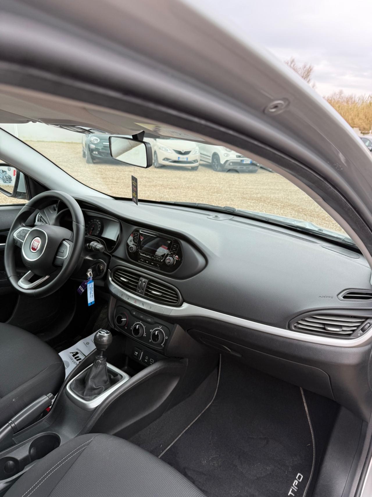 Fiat Tipo 1.6 Mjt S&S 5 porte Easy