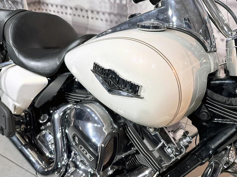 Harley Davidson Road King 1690 Classic FLHRC