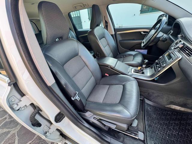 VOLVO V70 2.5 FT MOMENTUM AFV BI-FUEL