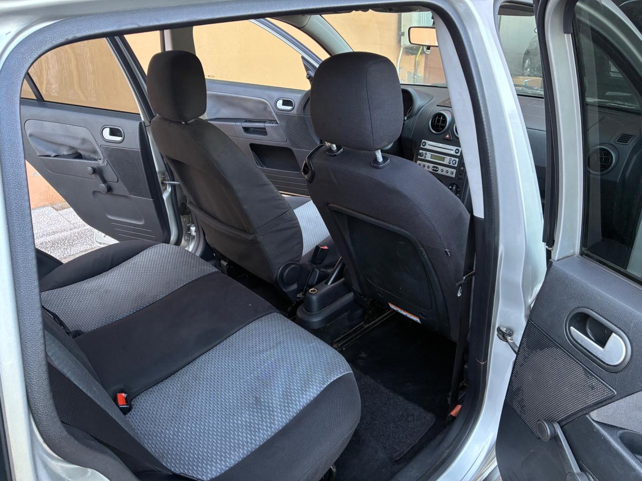 Ford Fusion 1.4 TDCi 5p. Leather