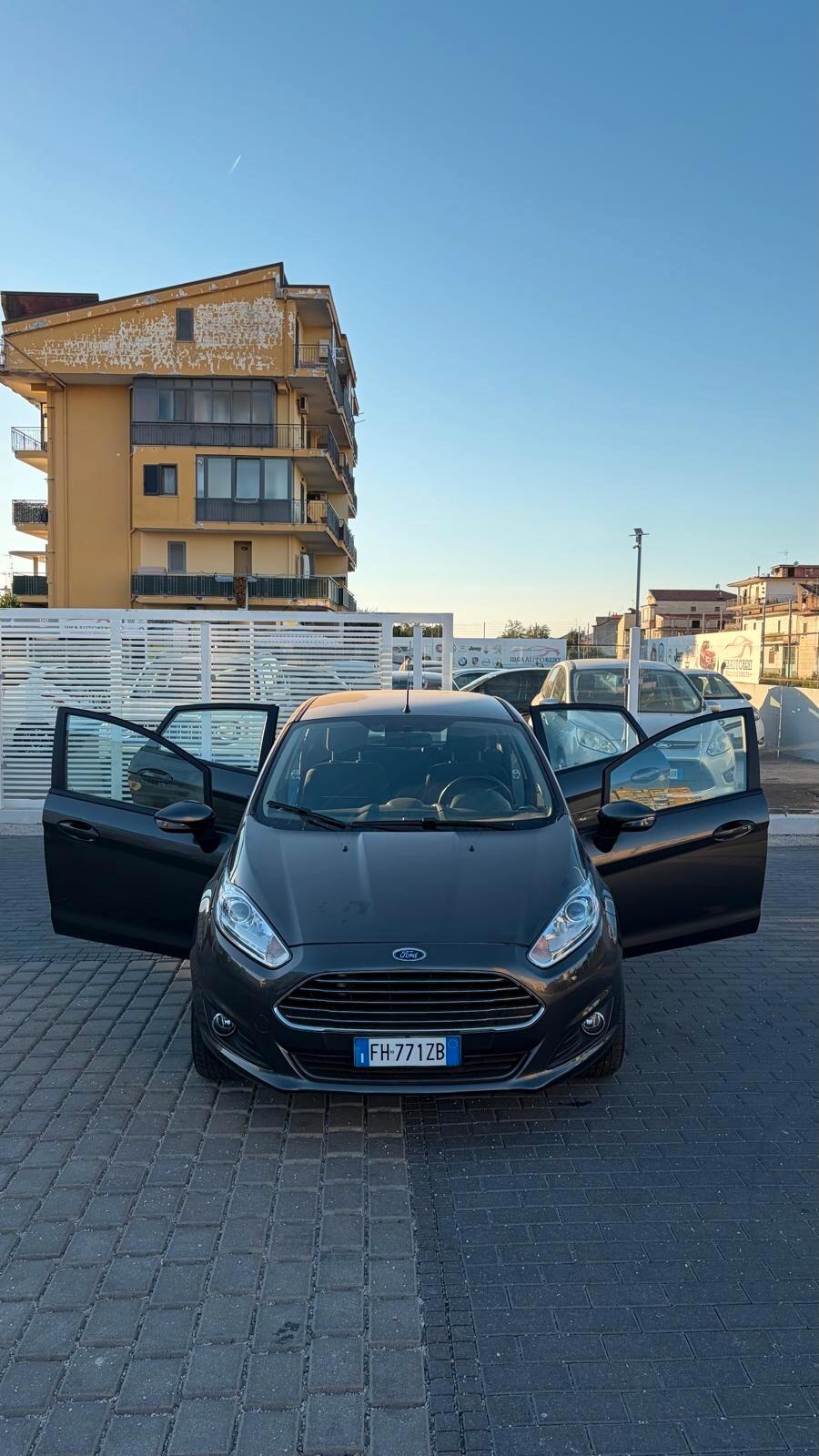 Ford Fiesta 1.4 5p. Bz.- GPL Titanium