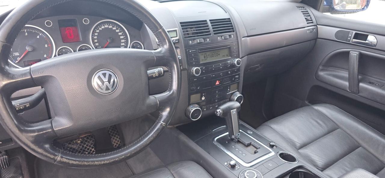 Volkswagen Touareg 3.0 V6 TDI DPF tiptronic 4x4