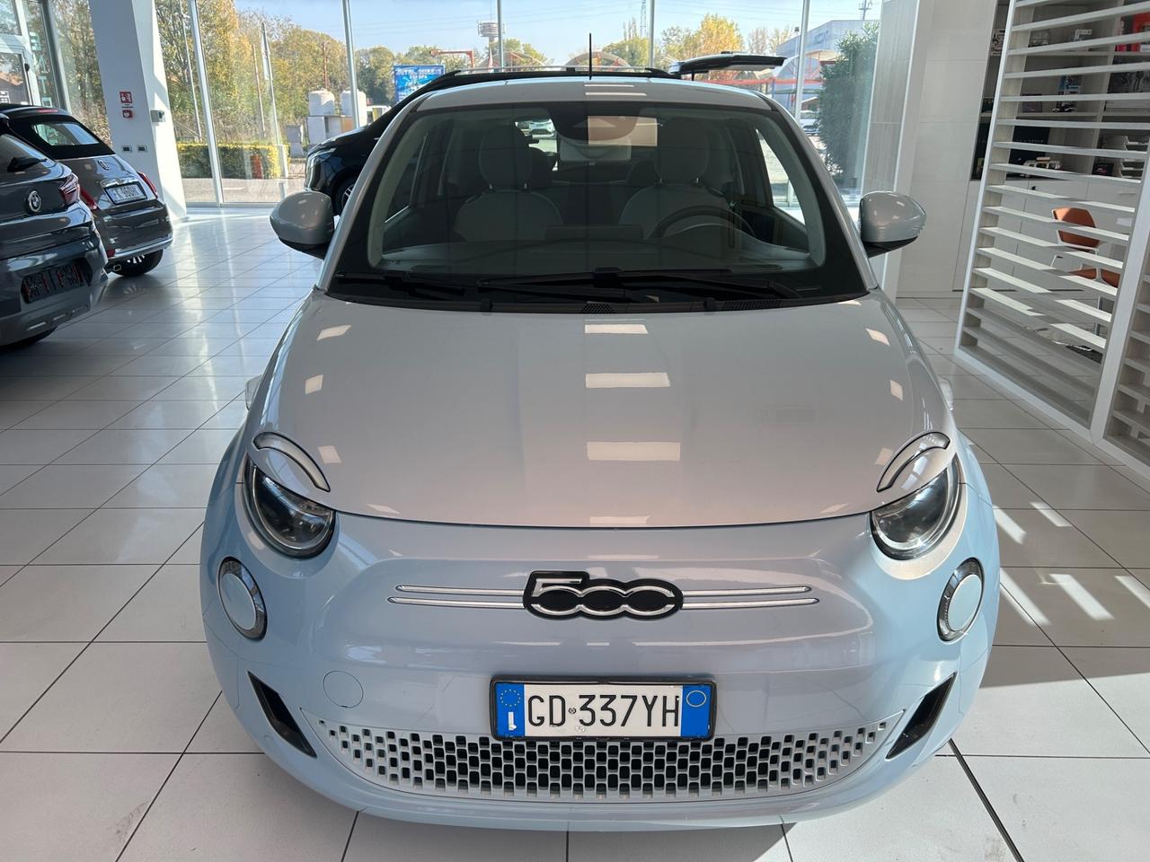Fiat 500e Berlina 42 kWh Icon Neopatentati
