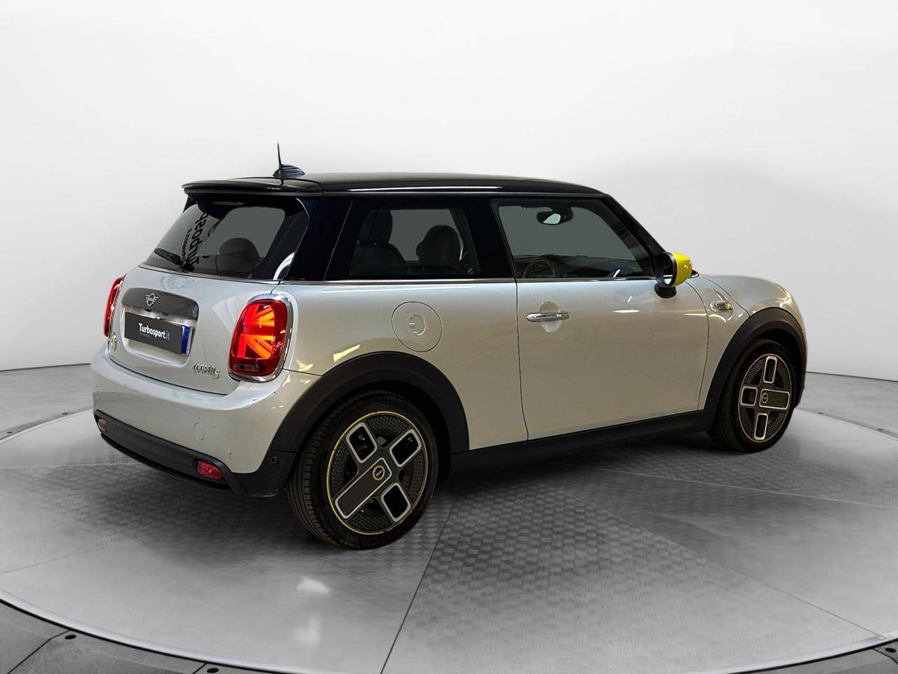 MINI Mini Cooper SE L