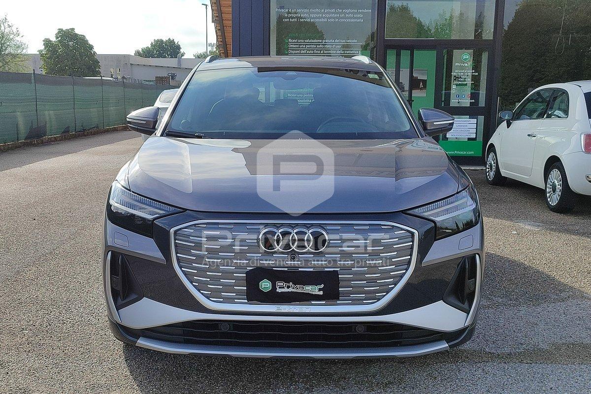 AUDI Q4 35 e-tron Business Advanced