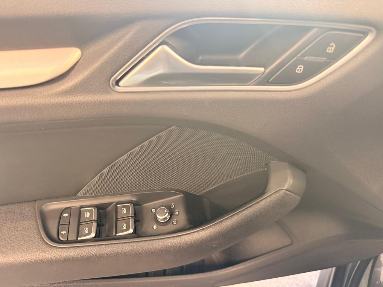 Audi A3 SPB 1.6 TDI S tronic S-Line finanziabile