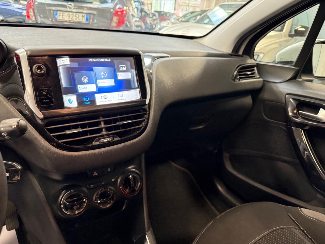 Peugeot 208 1.2 VTi 82 CV 5 porte Access Ok Neopatentati