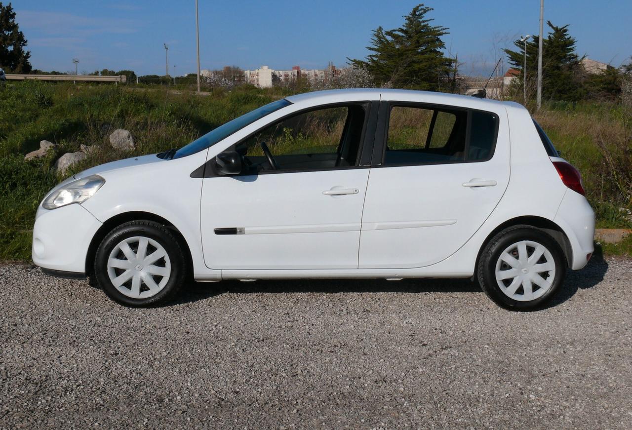 Renault Clio 1.2 16V 3 porte Dynamique