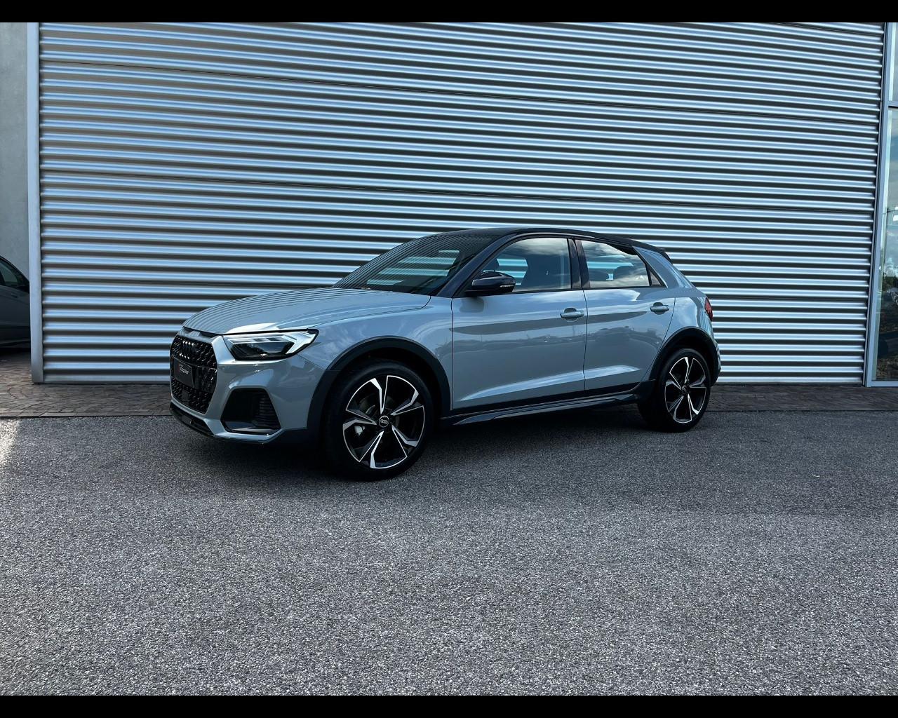 AUDI A1 ALLSTREET 30 TFSI S-TRONIC IDENTITY CONTRAST