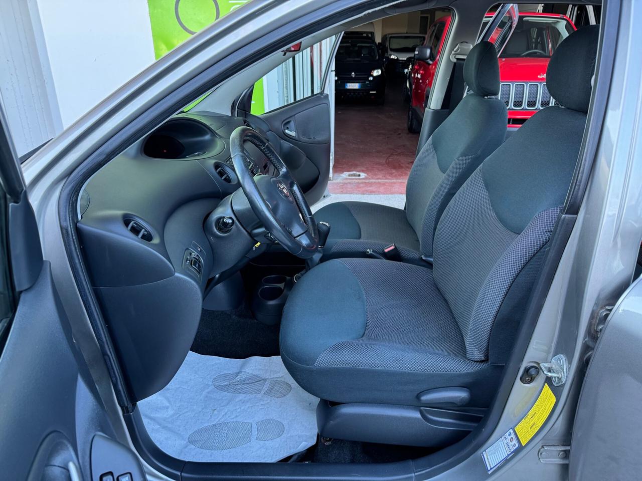 Toyota Yaris 5 PORTE 1.3 Luna my03 NEOPATENTATI