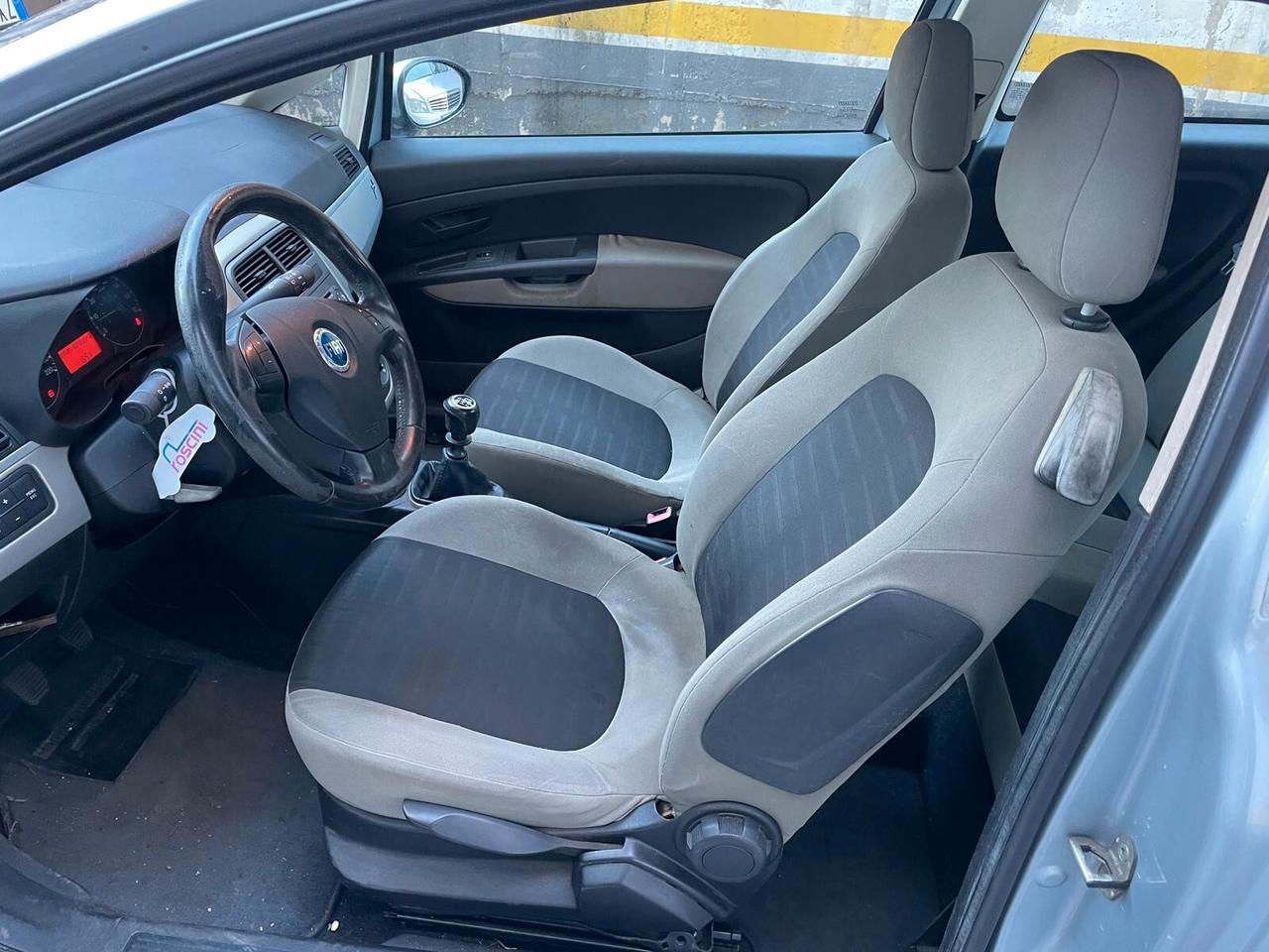 Fiat Grande Punto 1.4 Starjet 16V 3 porte Emotion