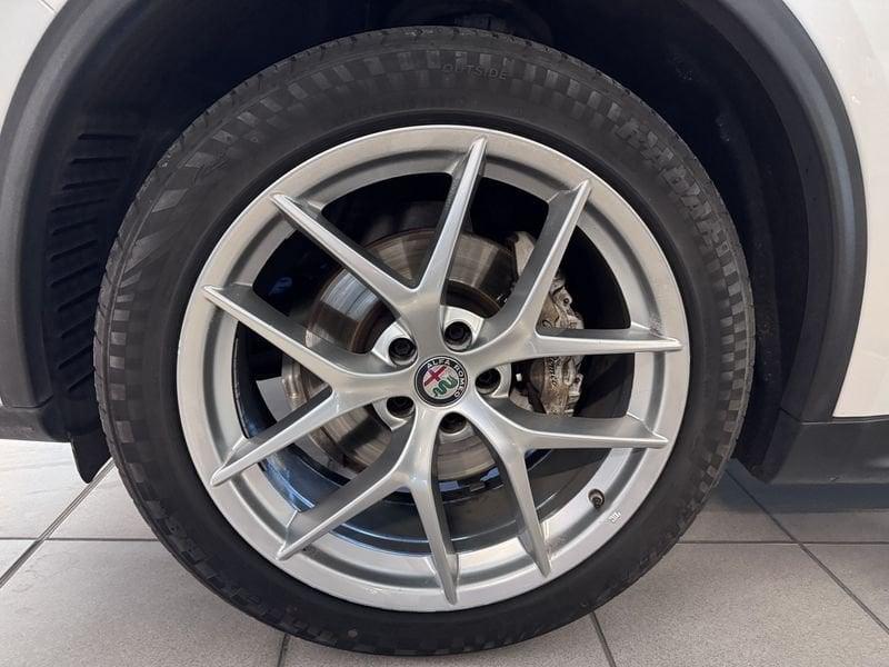 Alfa Romeo Stelvio 2.2 Turbo Diesel 210CV AT8 Q4 TI