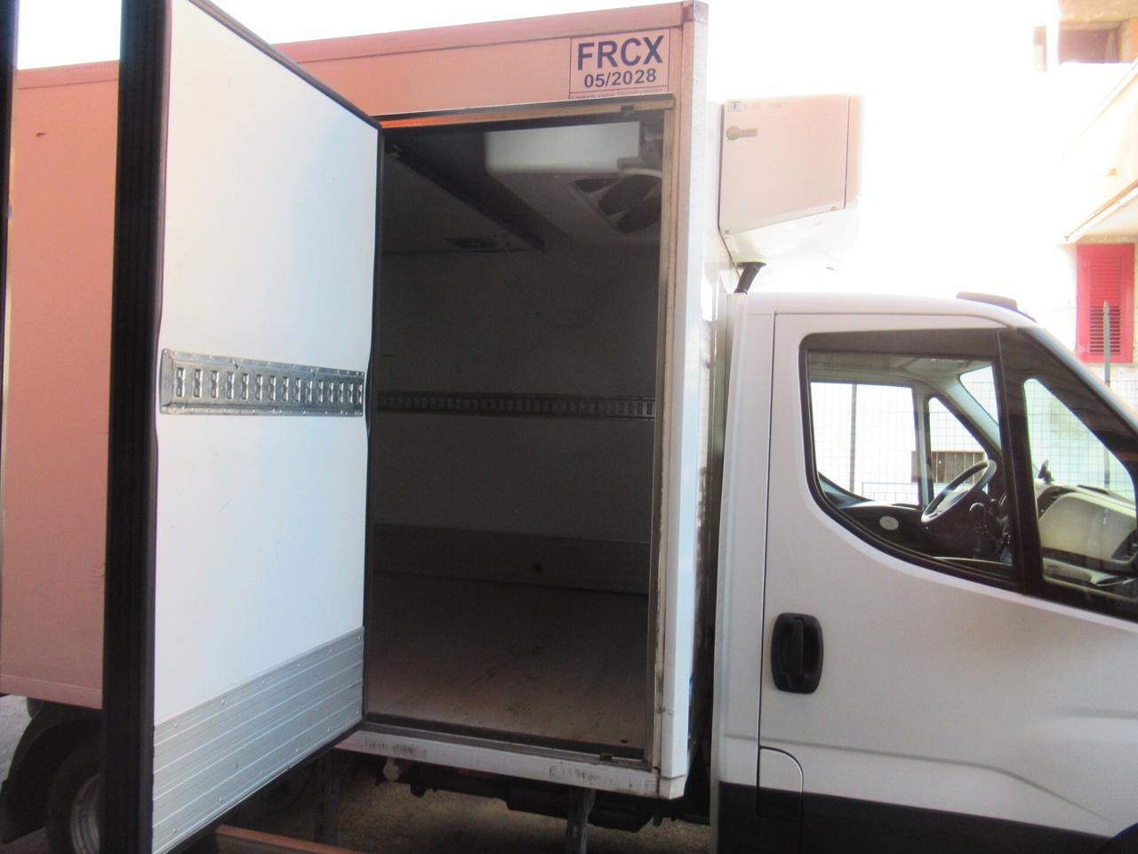 Iveco Daily 35C15 3.0 HPT PC-RG Cabinato ISOTERMICO ( CASSA FRIGO)