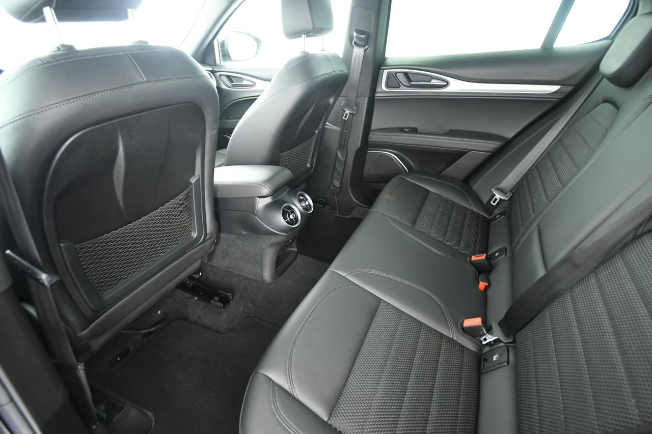 ALFA ROMEO Stelvio 2.2 t Sprint Q4 190cv auto ACC+CAMERA+C19"