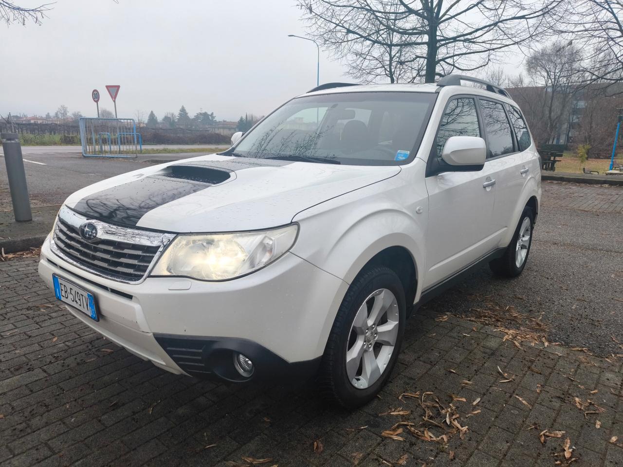 SUBARU FORESTER 2,0 4X4 DIESEL-GANCIO DI TRAINO