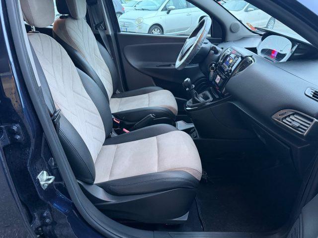 LANCIA Ypsilon 1.2 69 CV 5P. GPL Ecochic Gold