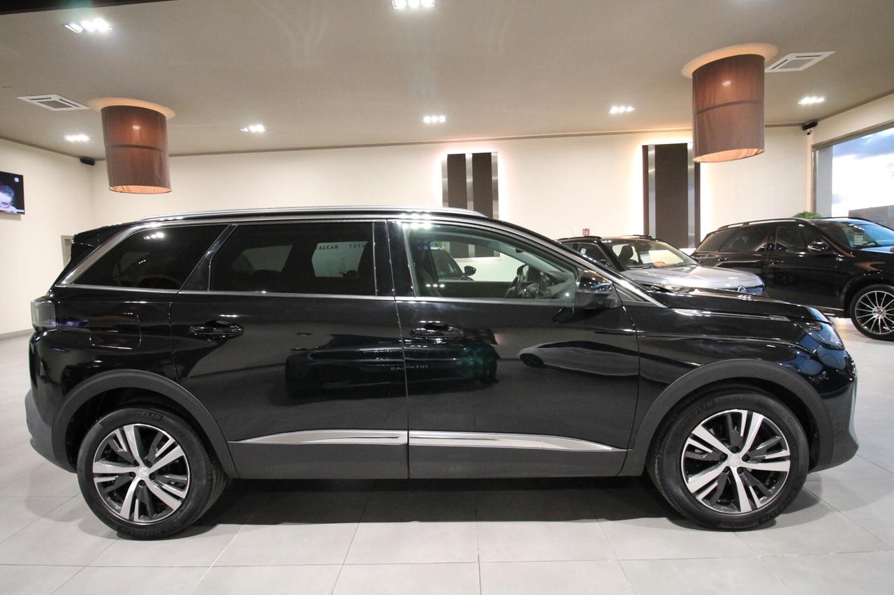 PEUGEOT 5008 1.5 130 CV ALLURE
